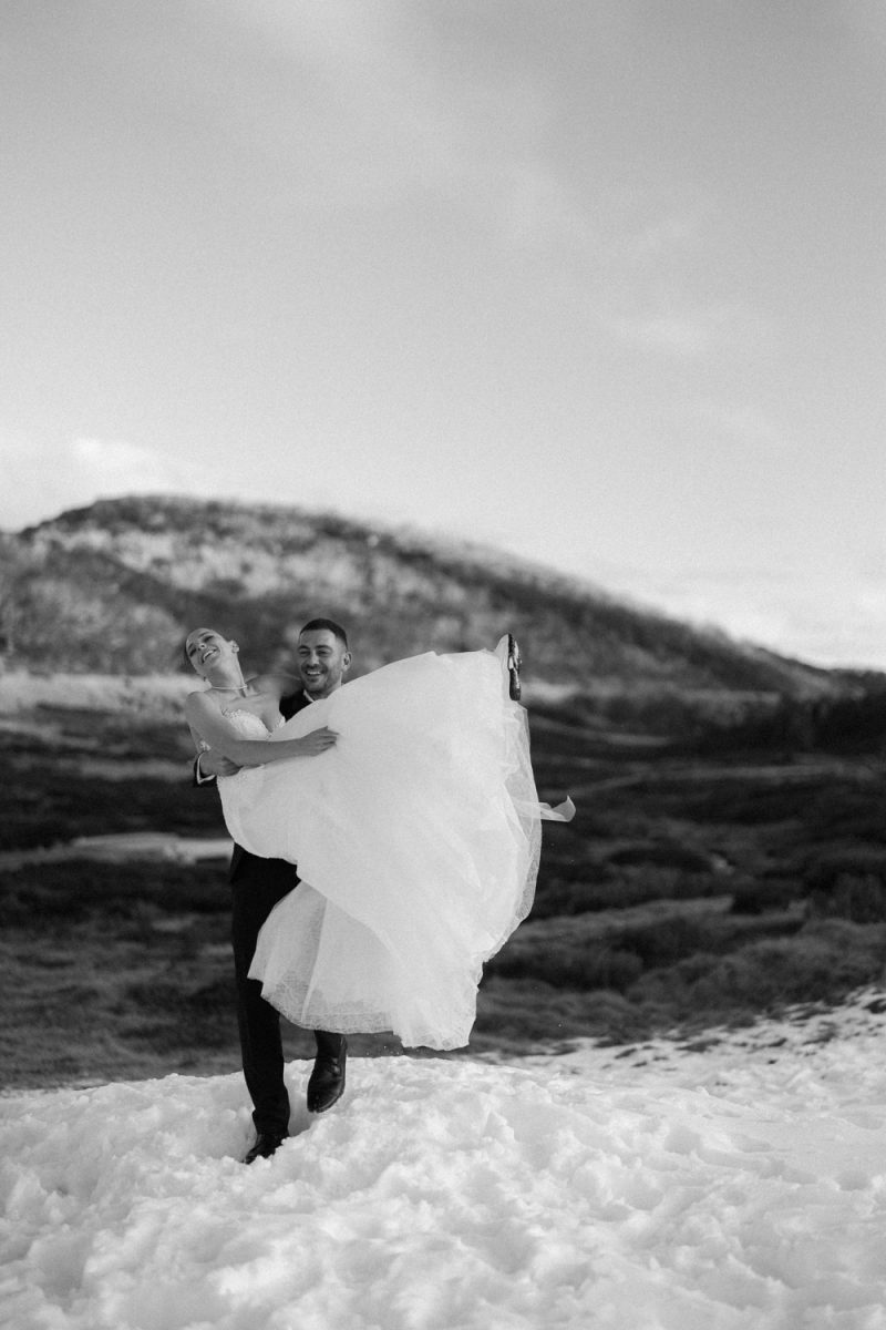 Alannah and Alex snow wedding perisher nsw-184
