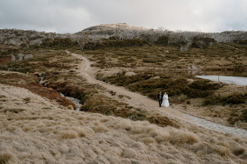 Alannah and Alex snow wedding perisher nsw-241
