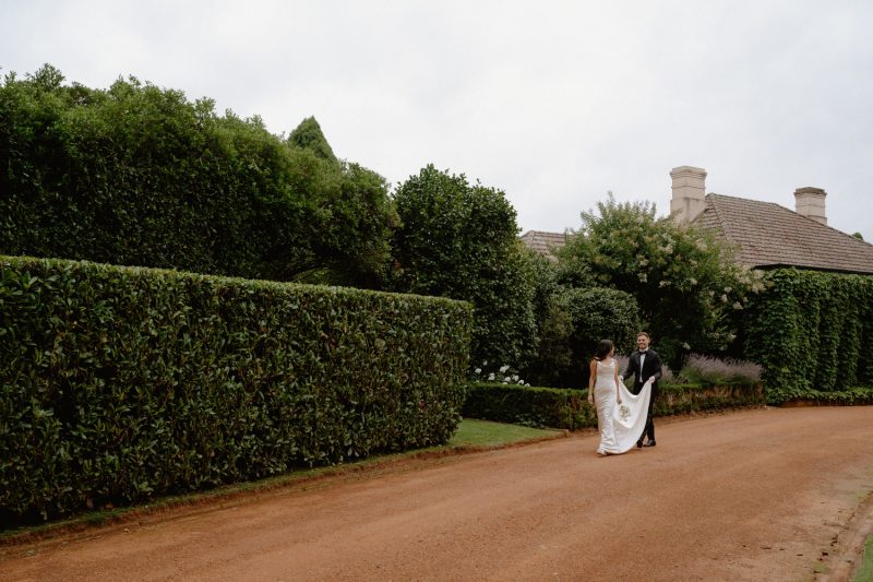 Becca and Edward Wedding Bendooley Book barn-108