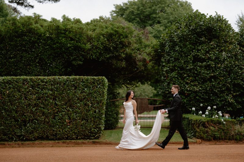 Becca and Edward Wedding Bendooley Book barn-110