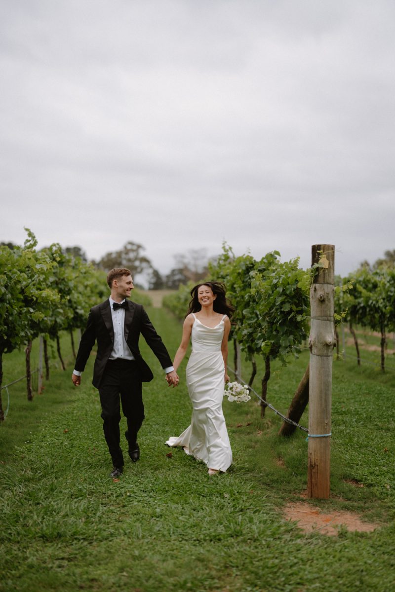 Becca and Edward Wedding Bendooley Book barn-125