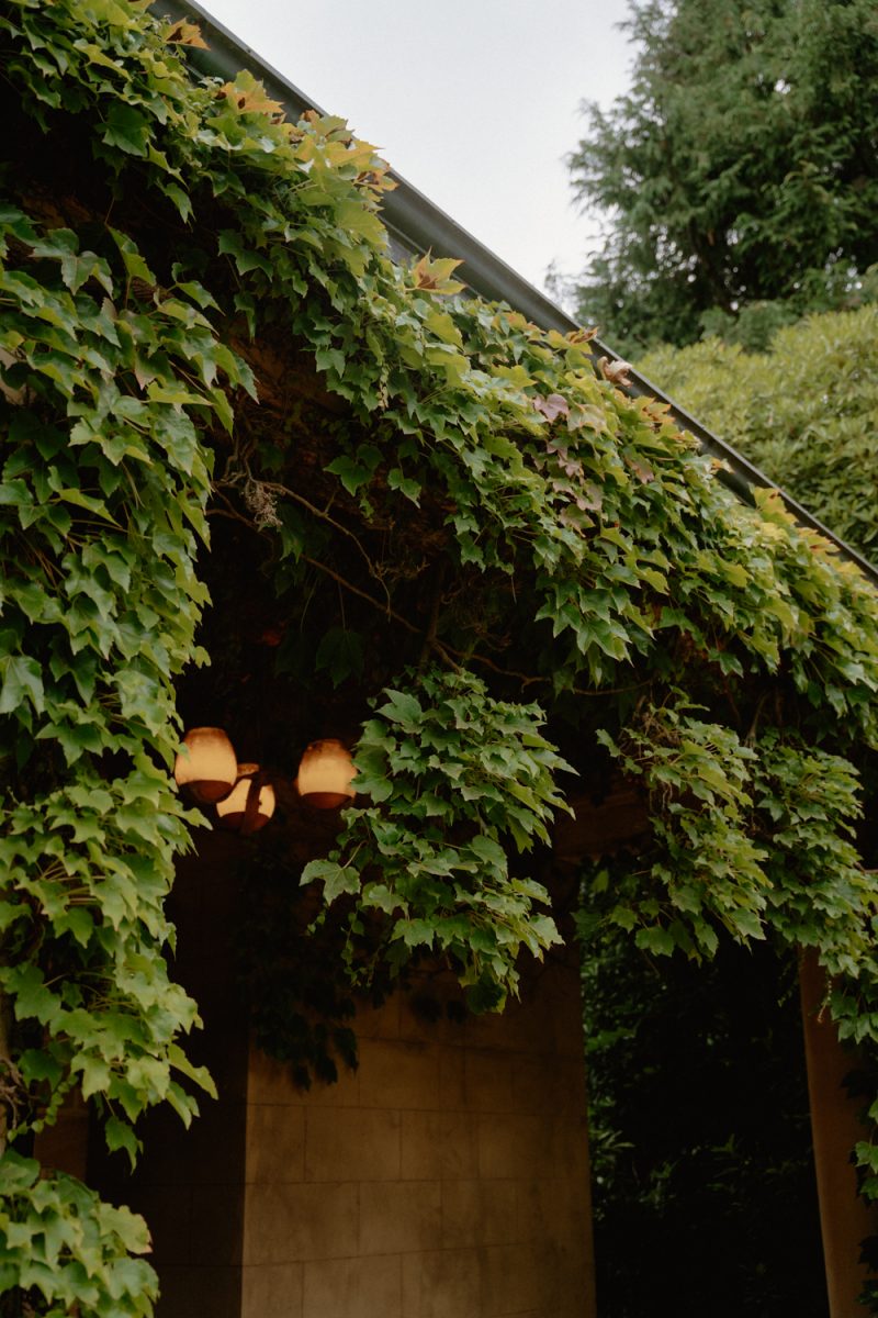 Becca and Edward Wedding Bendooley Book barn-13