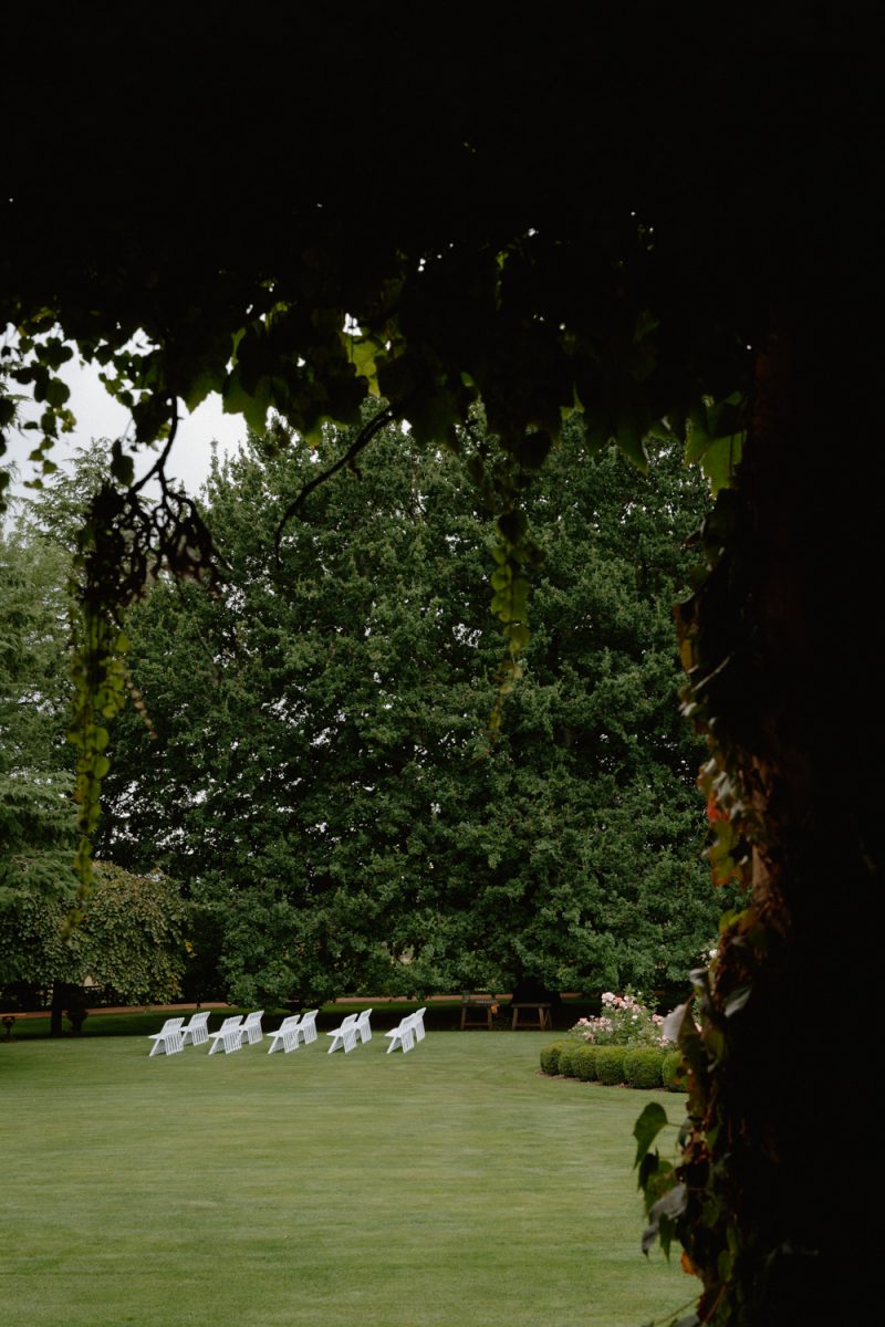 Becca and Edward Wedding Bendooley Book barn-14