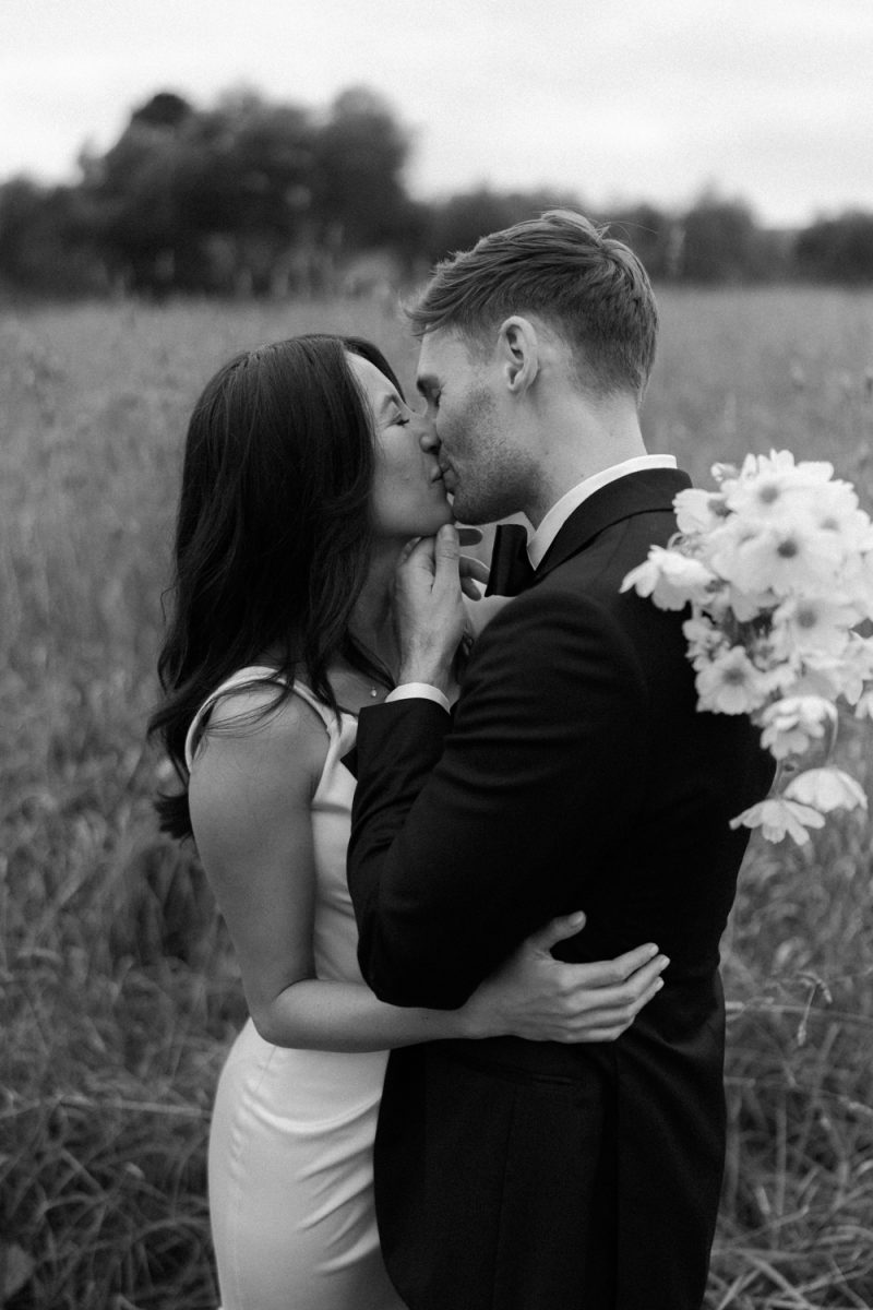 Becca and Edward Wedding Bendooley Book barn-87