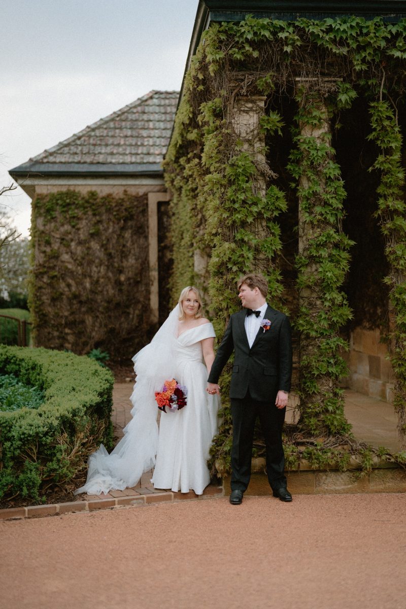 Catarina and Cameron Wedding Bendooley Bookbarn SMALL-190