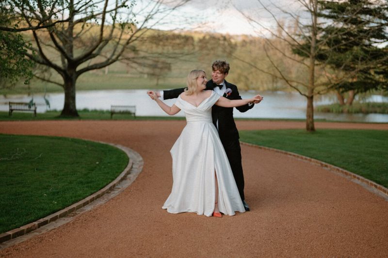 Catarina and Cameron Wedding Bendooley Bookbarn SMALL-219