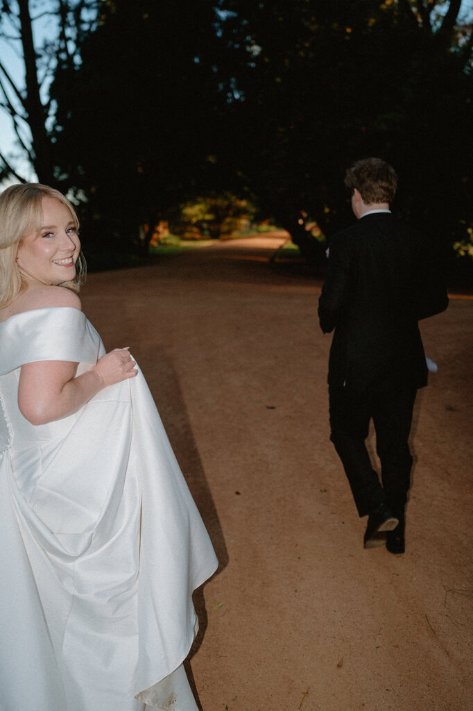 Catarina and Cameron Wedding Bendooley Bookbarn SMALL-236