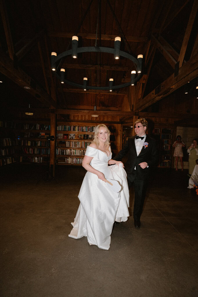 Catarina and Cameron Wedding Bendooley Bookbarn SMALL-280