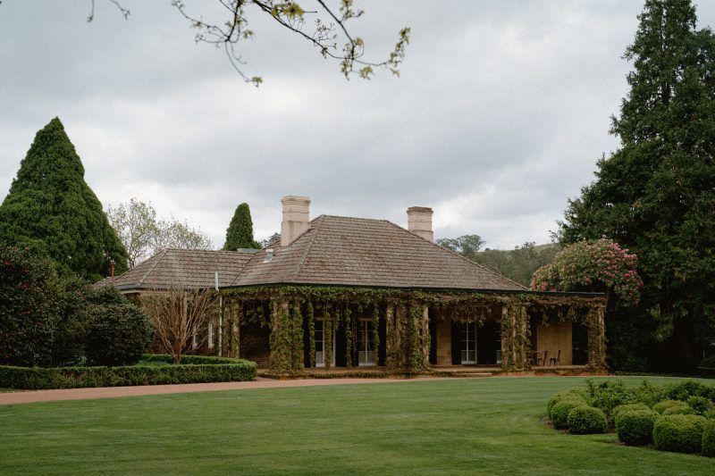 Catarina and Cameron Wedding Bendooley Bookbarn SMALL