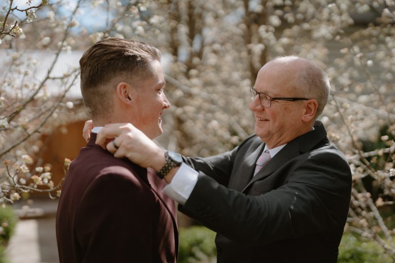 Dan and Flynn Wedding Sneak Peek Small-17