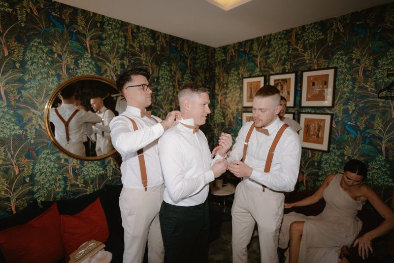 Dan and Flynn Wedding Sneak Peek Small-32
