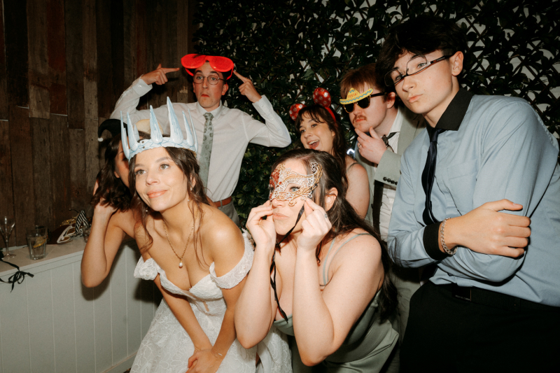 Devon and Edward Robertson Public House and Kitchen-212