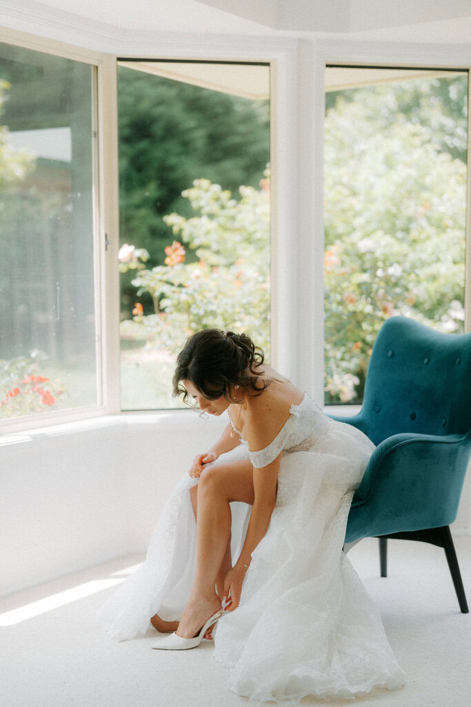 Devon and Edward Robertson Public House and Kitchen-31