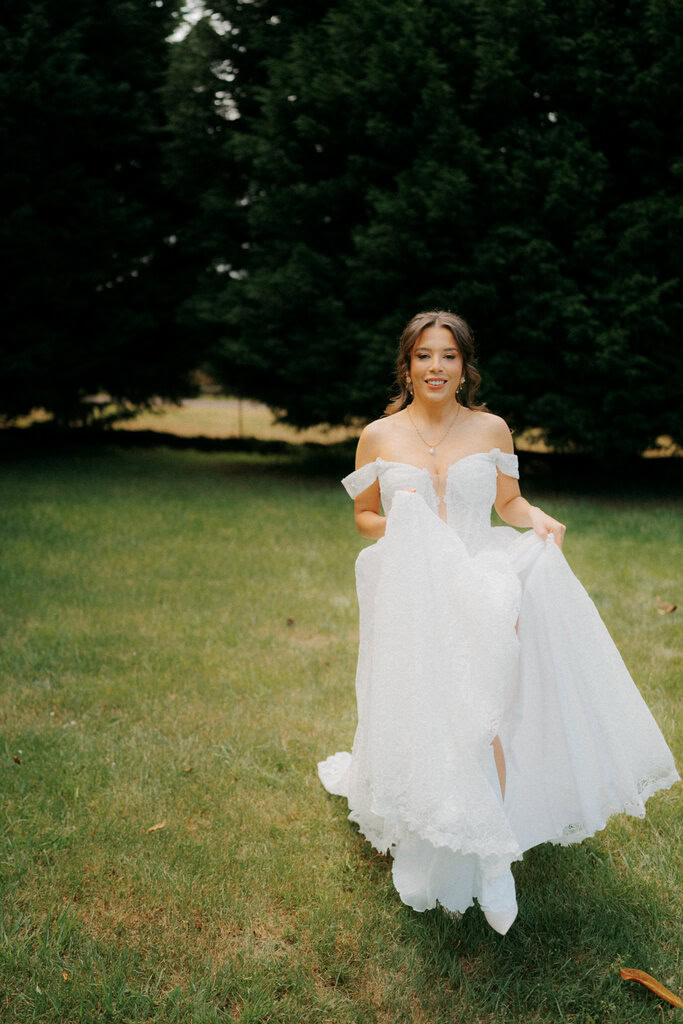 Devon and Edward Robertson Public House and Kitchen-35