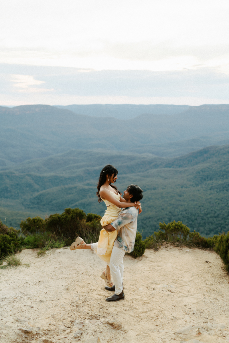 Dilshan and Krishni portraits lincolns rock blue mountains-71
