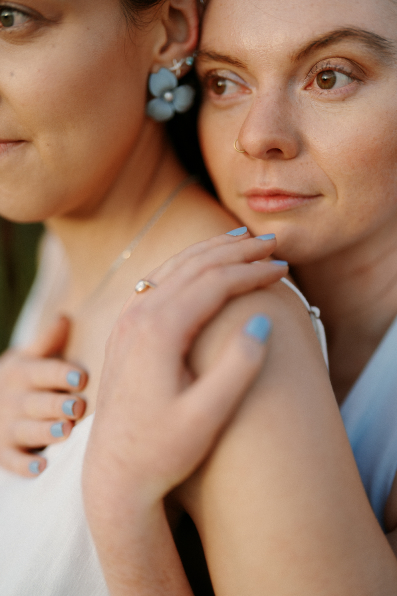 Ellie and Jess Portraits-73