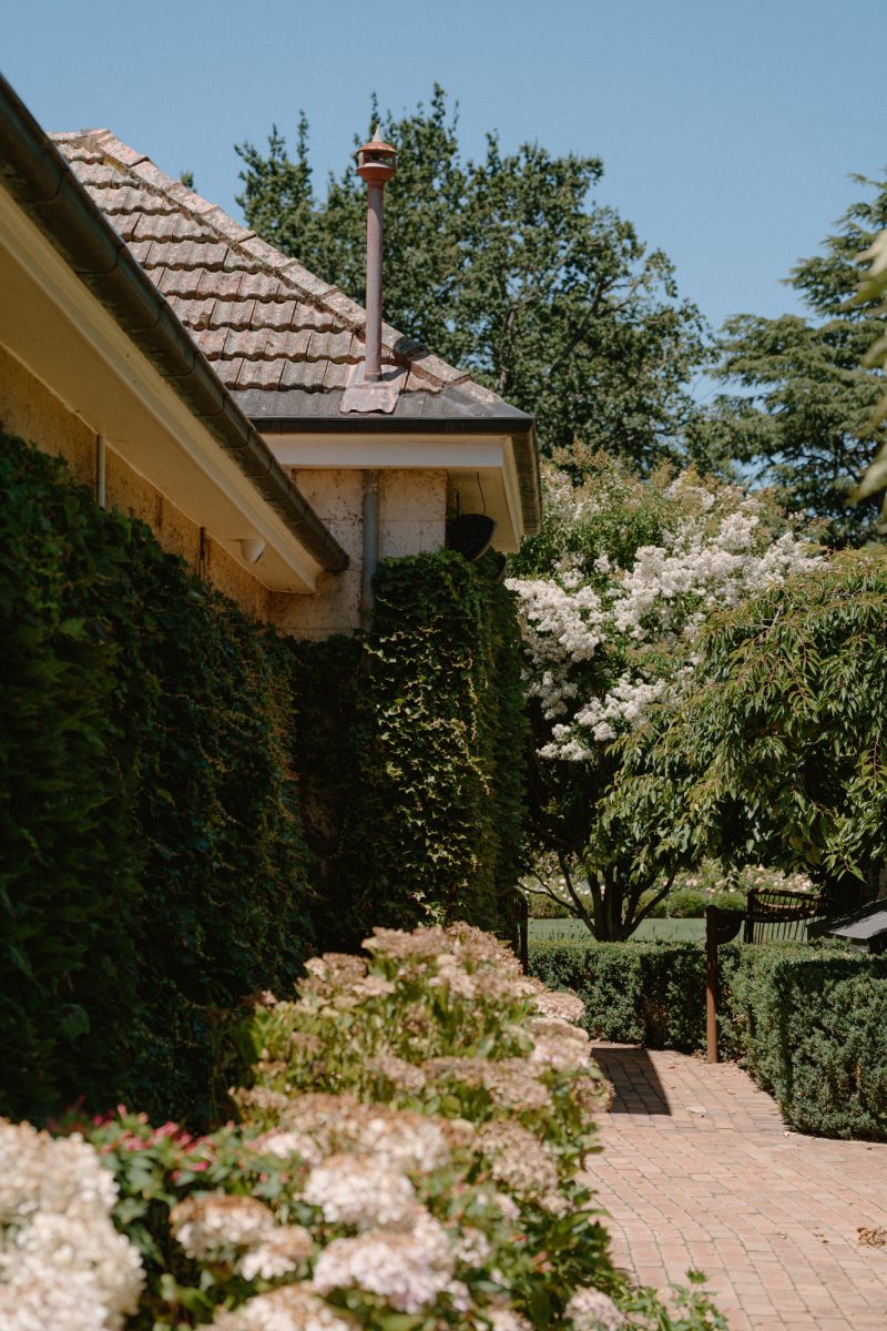 Jade and Luke Bendooley Book Barn-14