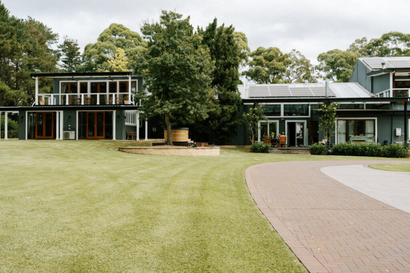 Lauren and Ash Kalinya Estate in the Southern Highlands-10