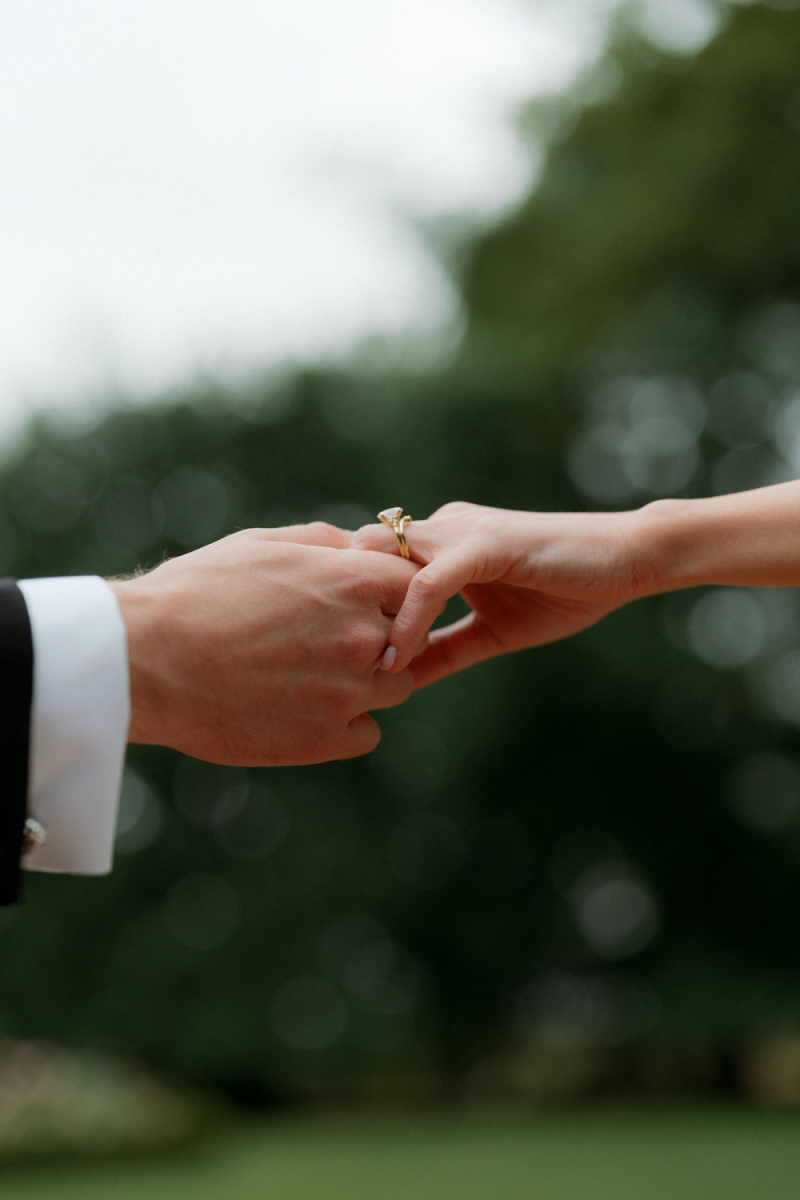 Rebecca and Edward Film Photography Bendooley Estate Book Barn-114