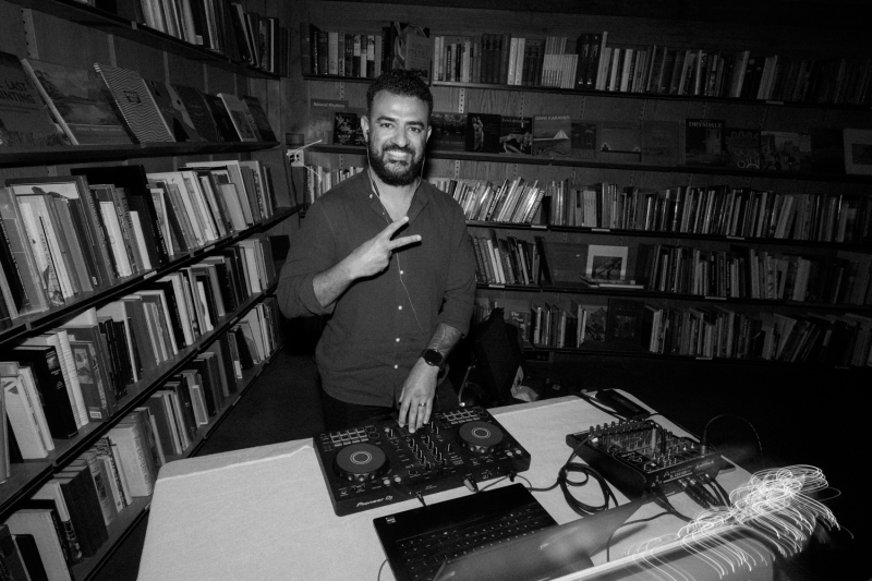 Rebecca and Edward Film Photography Bendooley Estate Book Barn-161