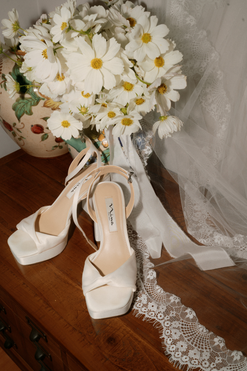 Rebecca and Edward Film Photography Bendooley Estate Book Barn-2